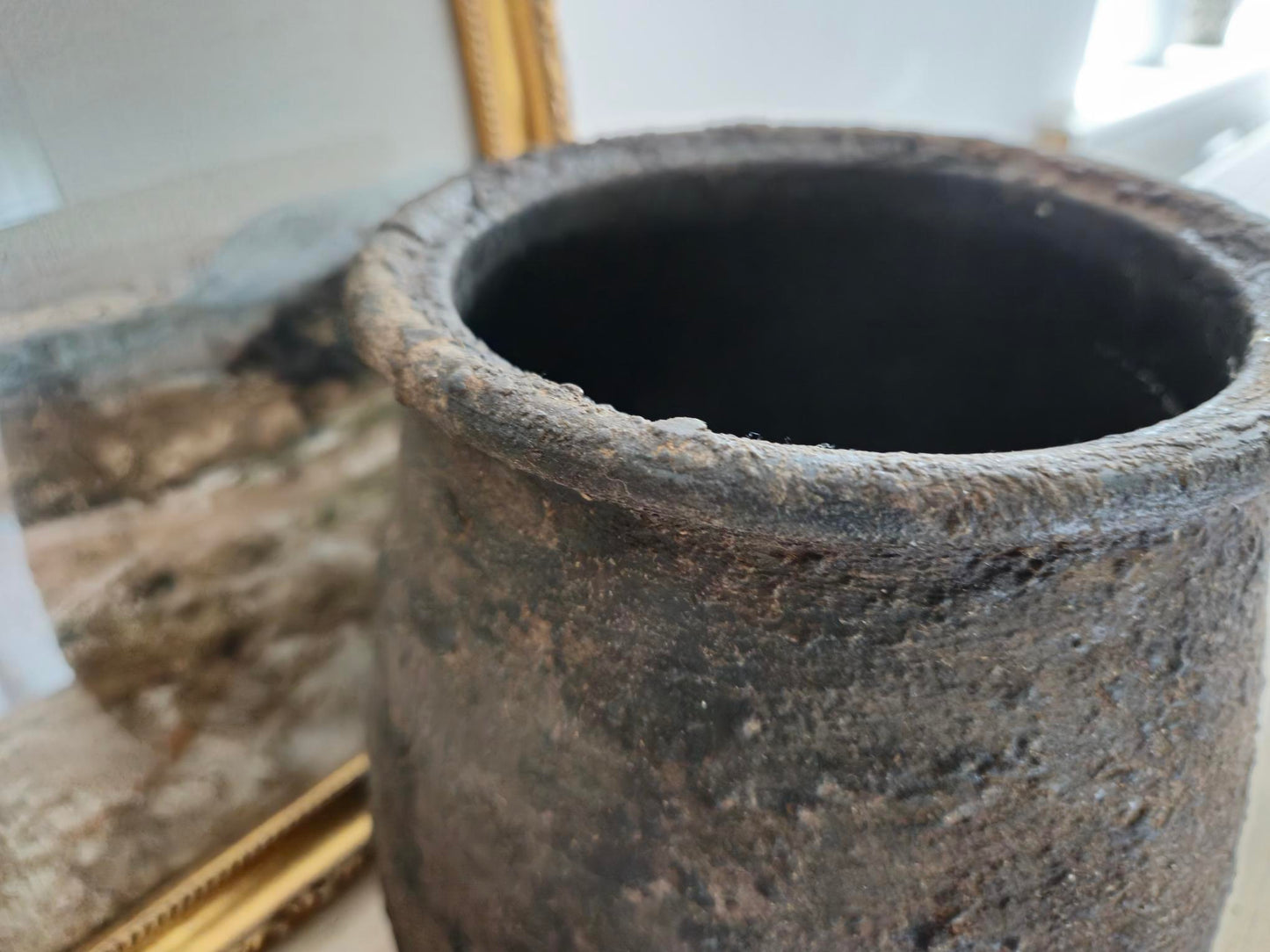 Herdwick Large distressed Vessel