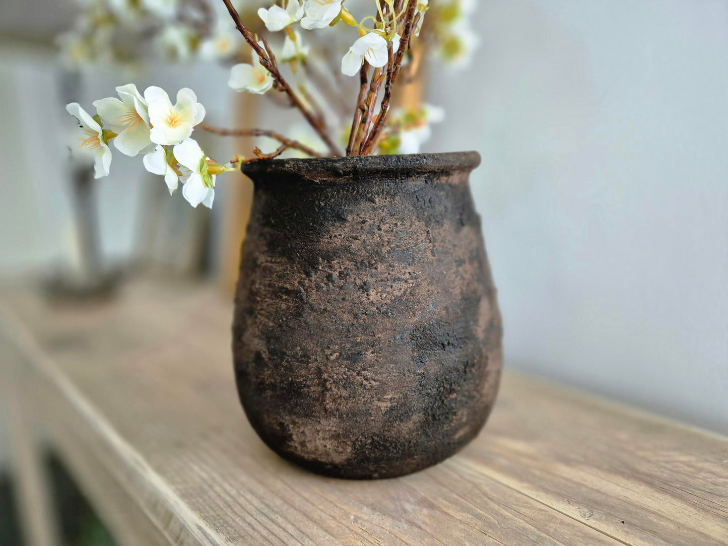 Herdwick Large distressed Vessel